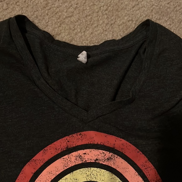 Good vibes v neck tshirt - Picture 3 of 4